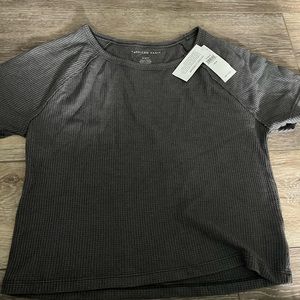 American eagle gray waffle cropped tshirt, new with tags size medium